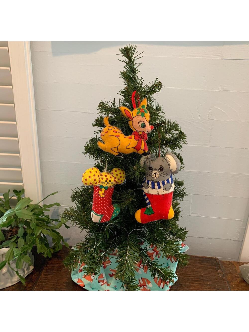 Vintage Plush Cloth Ornaments - Your Choice - Gray or Calico Mouse in Stocking